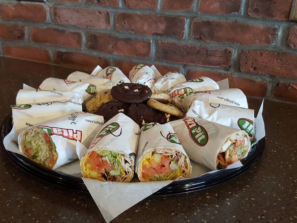 Pita Pit | restaurant | 266 Hays Blvd, Oakville, ON L6H 7P3, Canada | 2897259990 OR +1 289-725-9990