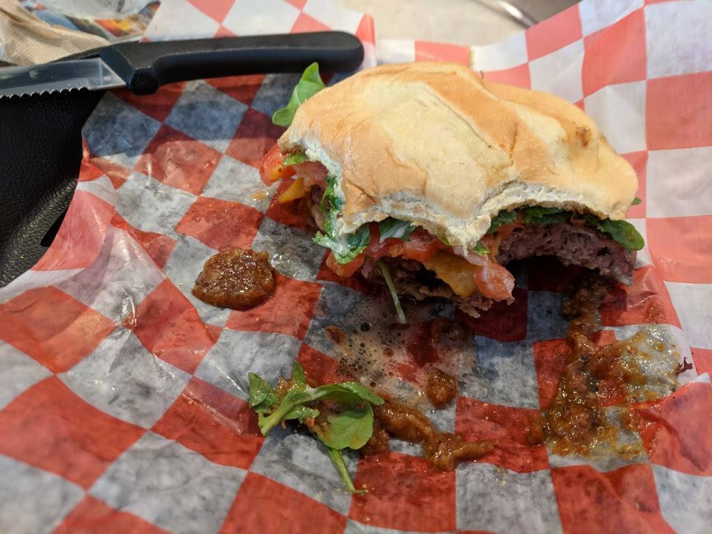 Chads BBQ | restaurant | 158 W Central Ave, Edgewater, MD 21037, USA | 4109567774 OR +1 410-956-7774