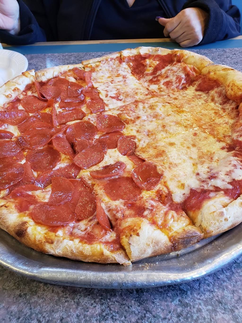 Capri Pizza | meal delivery | 18 Cabot St, Holyoke, MA 01040, USA | 4135323460 OR +1 413-532-3460