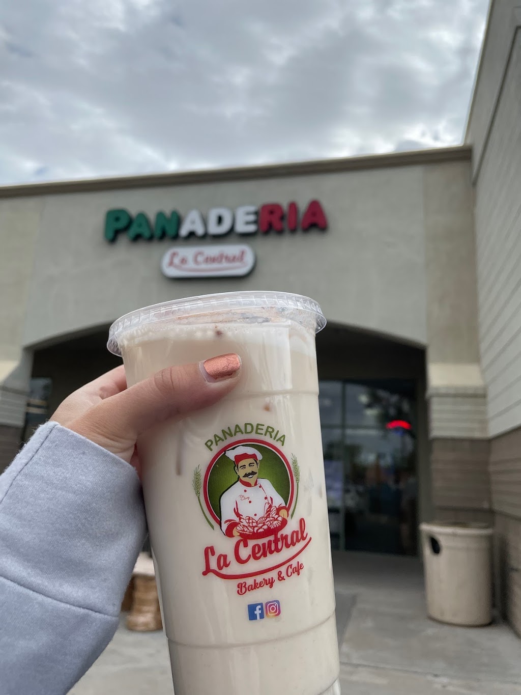 Panaderia La Central | bakery | 725 N Central Ave, Avondale, AZ 85323, USA | 6238820757 OR +1 623-882-0757