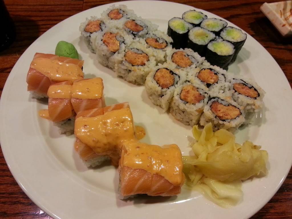 Fuji Hibachi Steak House and Sushi Bar | restaurant | 485 Georges Rd, Dayton, NJ 08810, USA | 7322748830 OR +1 732-274-8830