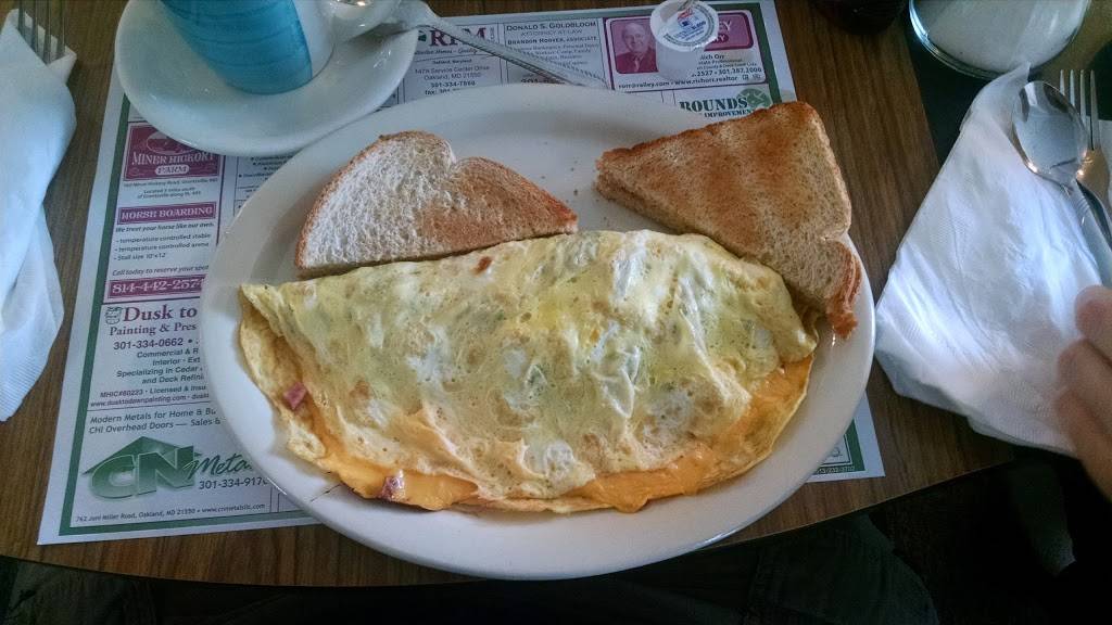 Little Sandys Restaurant | restaurant | 17730 Garrett Hwy, Oakland, MD 21550, USA | 3013879850 OR +1 301-387-9850