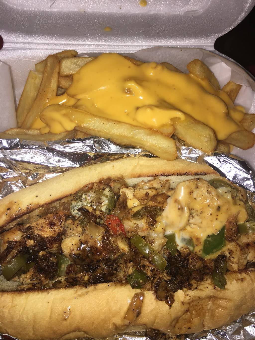 Nephews Grille | restaurant | 742 S 4th St, St. Louis, MO 63103, USA | 3142415960 OR +1 314-241-5960