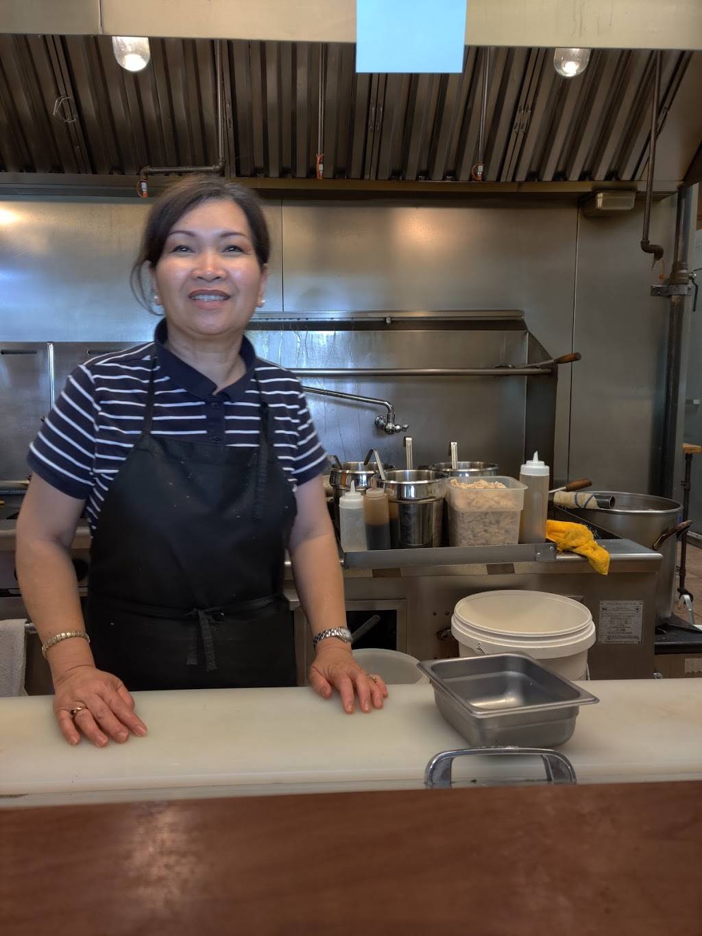 Craving Thai | restaurant | 1250 SW 43rd St ste a, Renton, WA 98057, USA | 4252515058 OR +1 425-251-5058