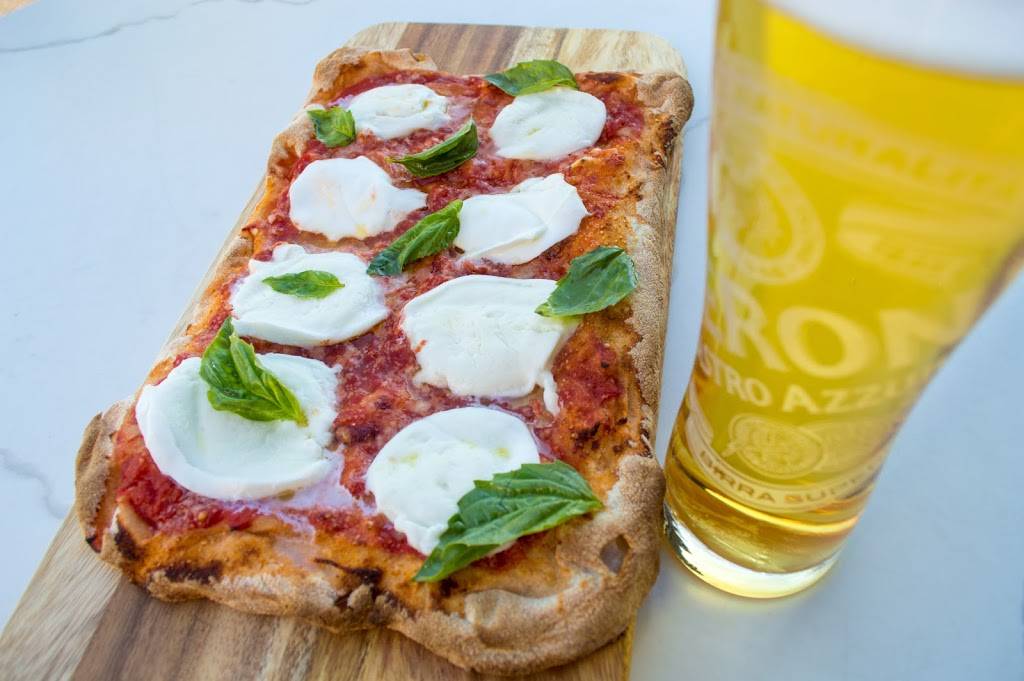 Pomo Pizza - Biltmore | restaurant | 2502 E Camelback Rd STE A&B, Phoenix, AZ 85016, USA | 6029545278 OR +1 602-954-5278