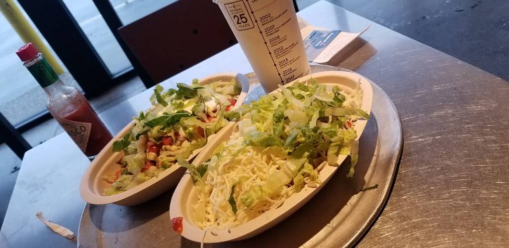 Chipotle Mexican Grill | restaurant | 331 Rockaway Turnpike, Lawrence, NY 11559, USA | 5162393952 OR +1 516-239-3952