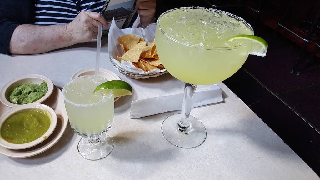 El Patron Authentic Mexican Restaurant | restaurant | 5811 Stage Rd, Bartlett, TN 38134, USA | 9013881022 OR +1 901-388-1022