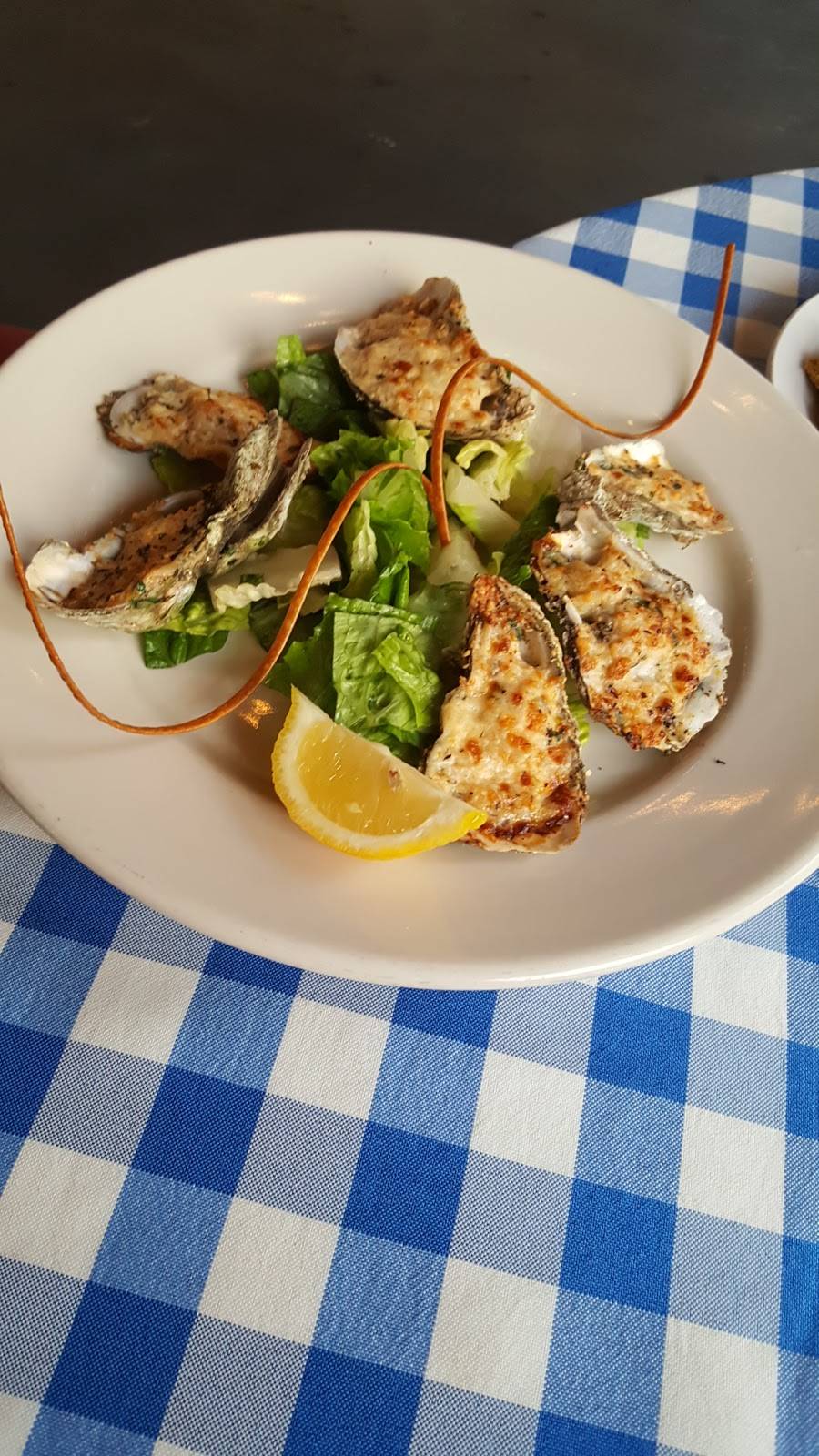 Hieronymus Seafood Restaurant & Oyster Bar | restaurant | 5035 Market St, Wilmington, NC 28405, USA | 9103926313 OR +1 910-392-6313