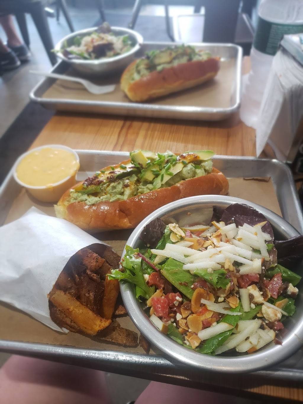 Woodrows Sandwich Shop | restaurant | 630 South St, Philadelphia, PA 19147, USA | 2154703559 OR +1 215-470-3559