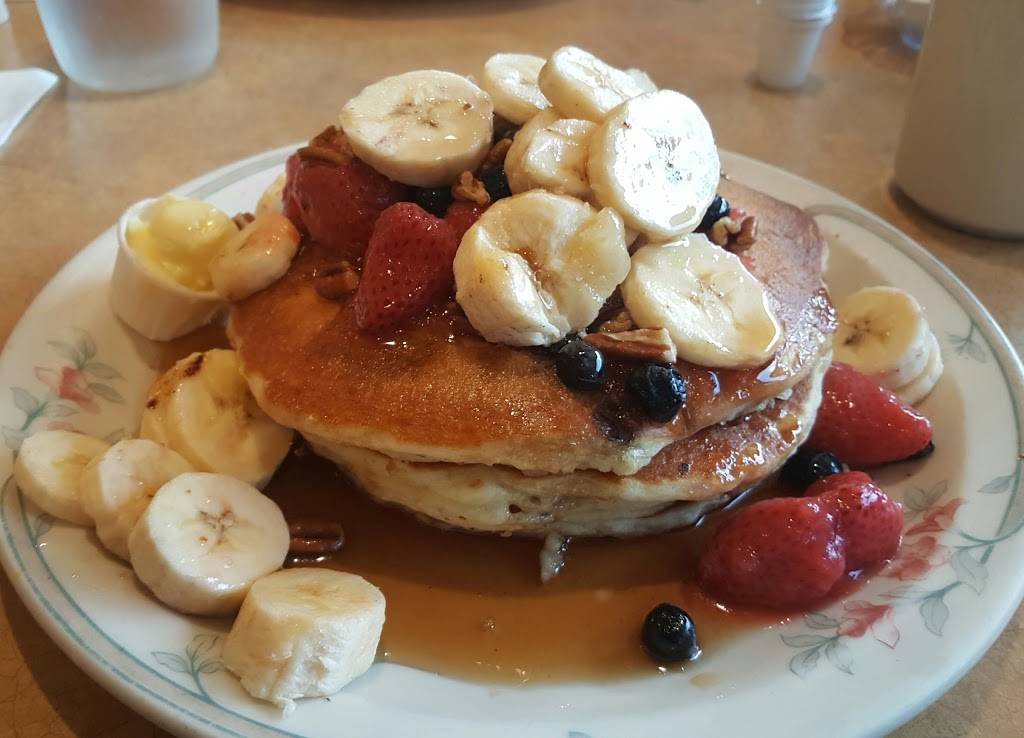 Family Pancake House | restaurant | 4115 Wheaton Way, Bremerton, WA 98310, USA | 3604790788 OR +1 360-479-0788