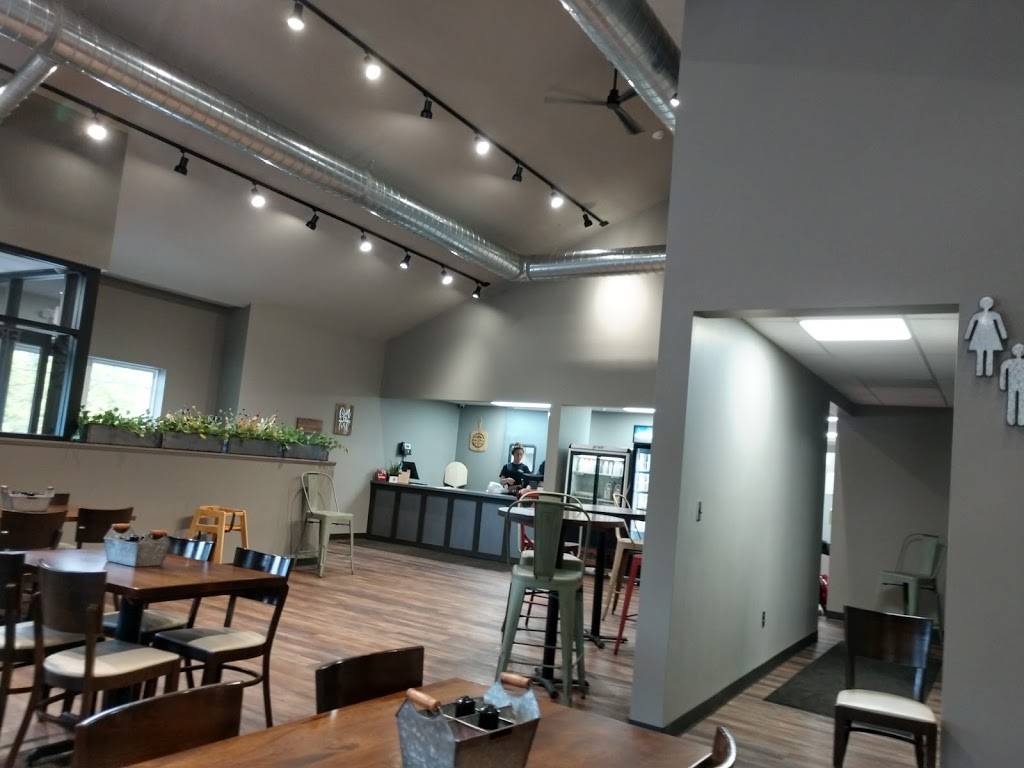 Sirnas Pizza | restaurant | 11773 E Washington St, Chagrin Falls, OH 44023, USA | 4407081130 OR +1 440-708-1130