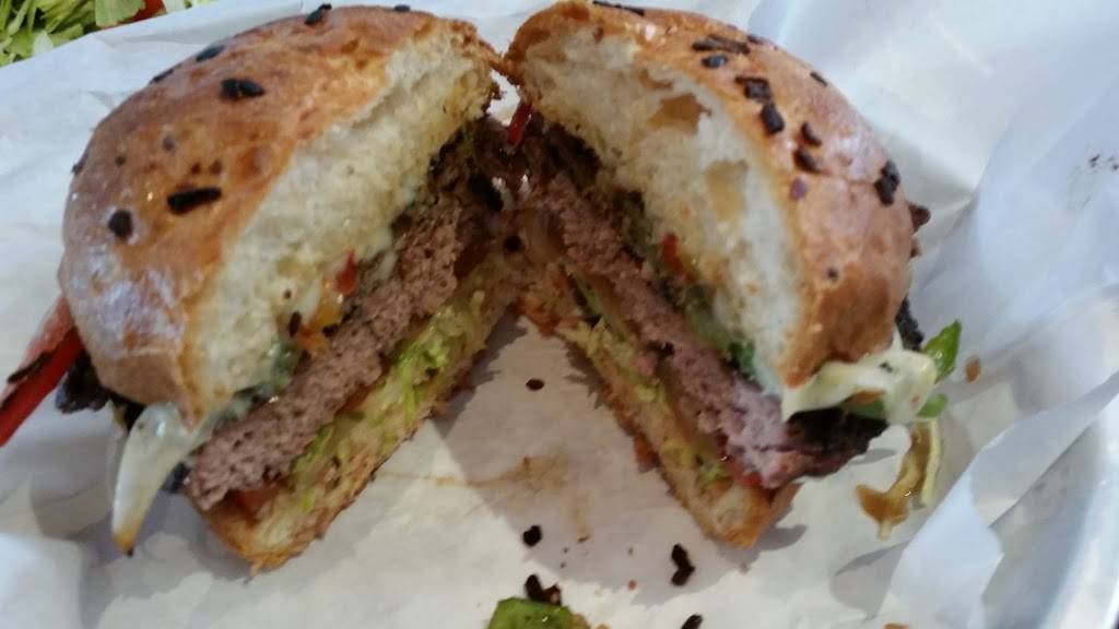 Charlies Stars and Stripes | restaurant | 296 N 2nd Ave, Upland, CA 91786, USA | 9099812411 OR +1 909-981-2411