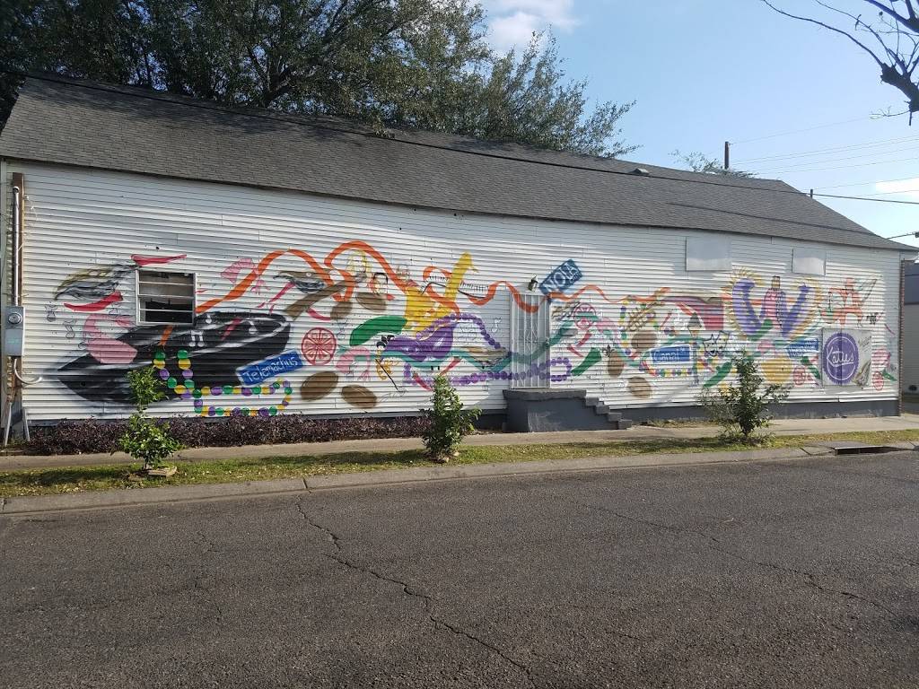 Katies | restaurant | 3701 Iberville St, New Orleans, LA 70119, USA | 5044886582 OR +1 504-488-6582