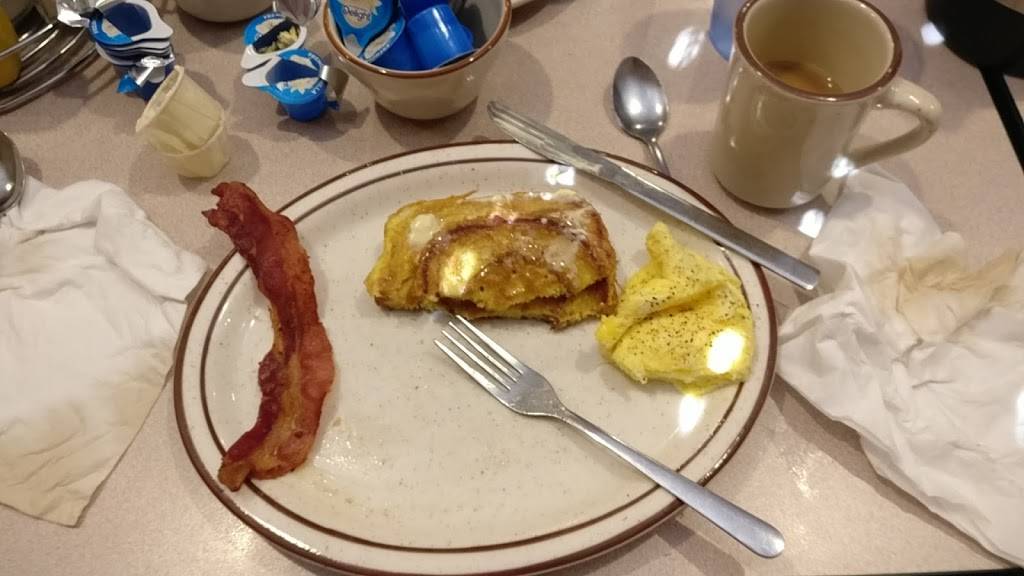 New Pine Ridge Restaurant | restaurant | 1302 N Center Ave, Merrill, WI 54452, USA | 7155363010 OR +1 715-536-3010