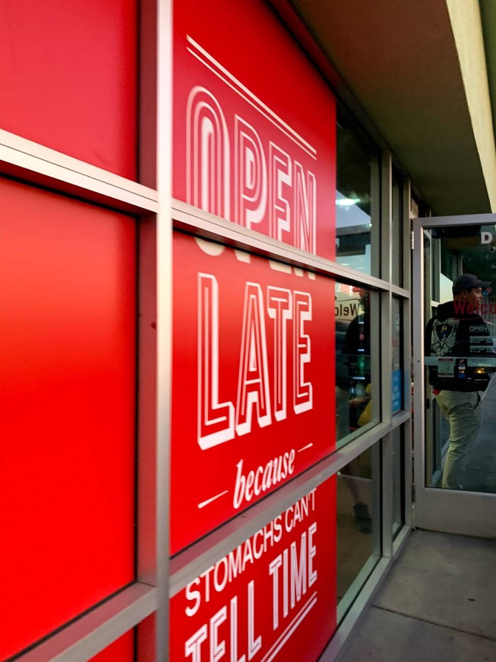 Dominos Pizza | meal delivery | 1596 N Hill Field Rd, Layton, UT 84041, USA | 8017289188 OR +1 801-728-9188