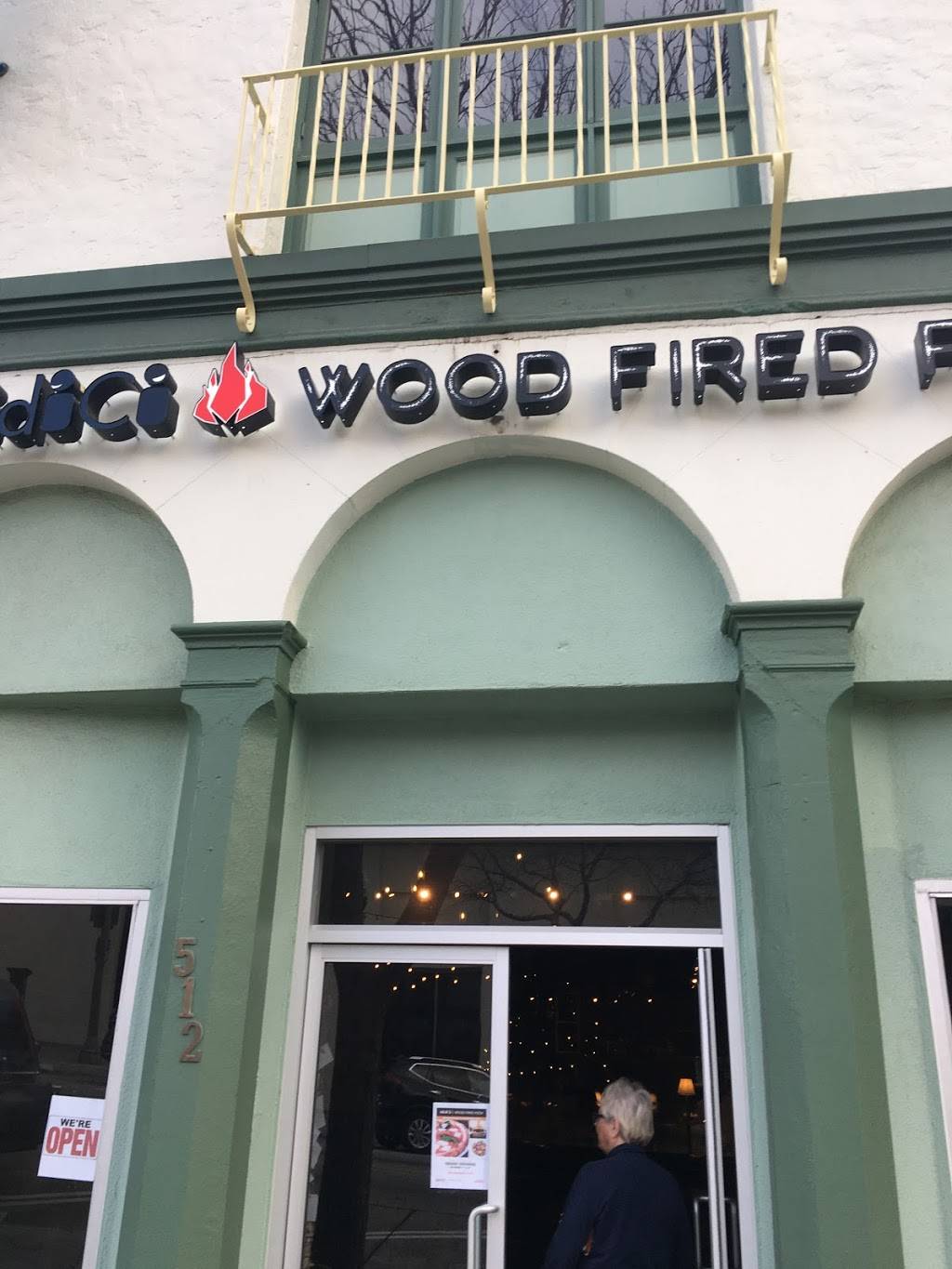 MidiCi Wood Fired Pizza | restaurant | 512 E Main St, Ventura, CA 93001, USA | 8056283903 OR +1 805-628-3903