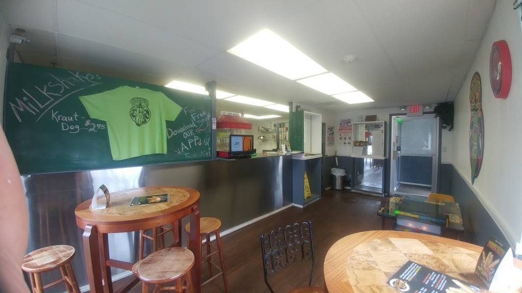 Twisted Pickle | restaurant | 173 High St, Buffalo, NY 14204, USA | 7165318085 OR +1 716-531-8085