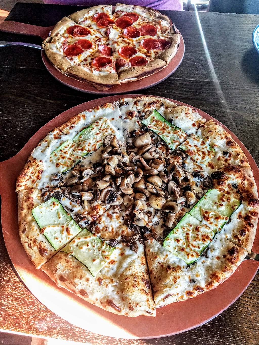 Koreatown Pizza Co. | restaurant | 3900 Wilshire Blvd, Los Angeles, CA 90010, USA | 2137380077 OR +1 213-738-0077