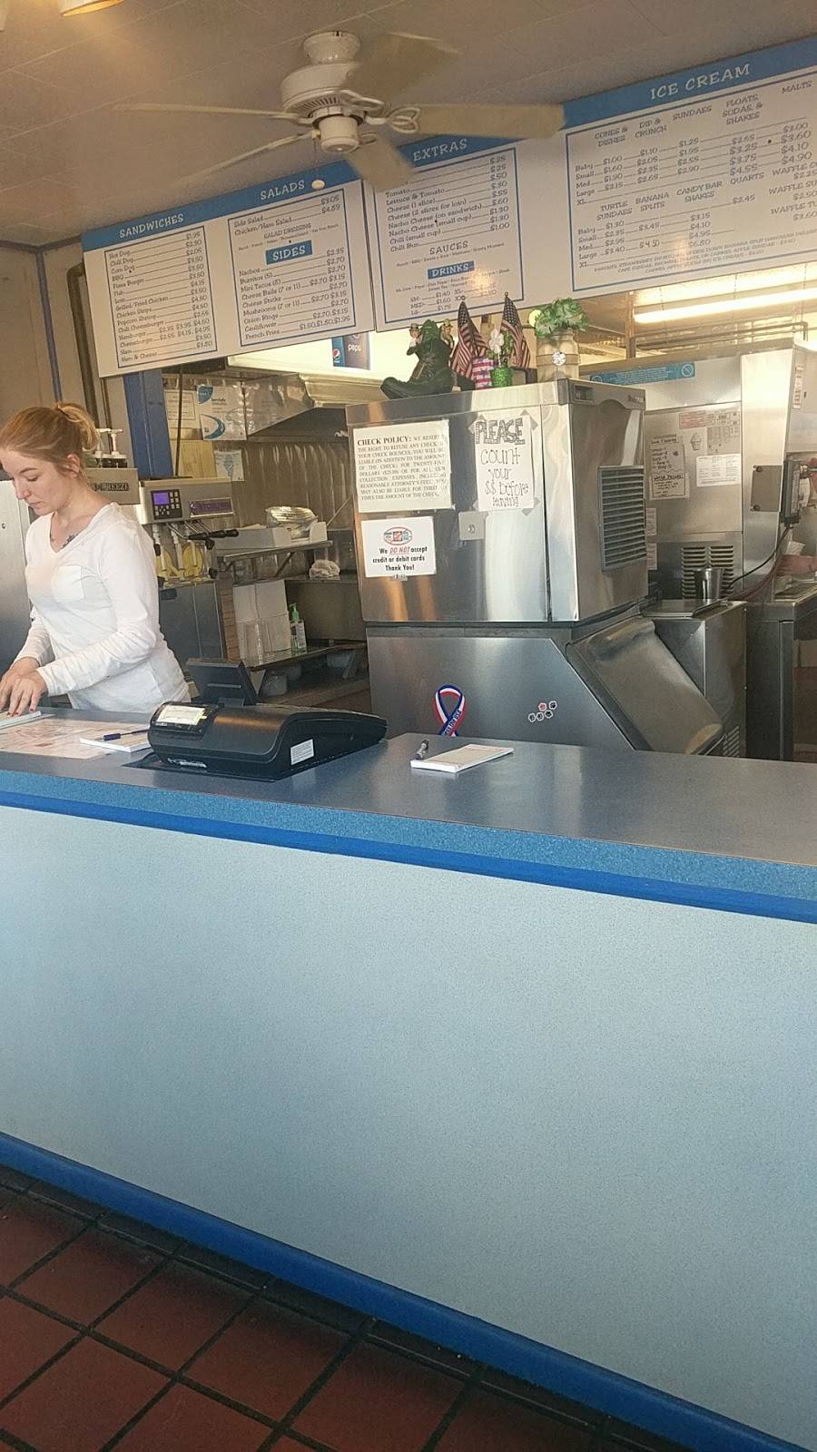 Dairy Dream | restaurant | 310 E Linn St, Canton, IL 61520, USA | 3096479168 OR +1 309-647-9168