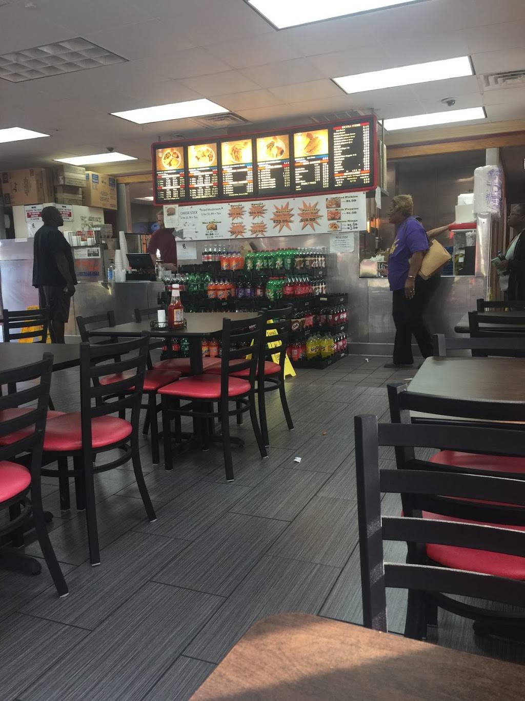 Lisas Chicken | restaurant | 2315 NW 24th St, Fort Worth, TX 76164, USA | 8176265080 OR +1 817-626-5080