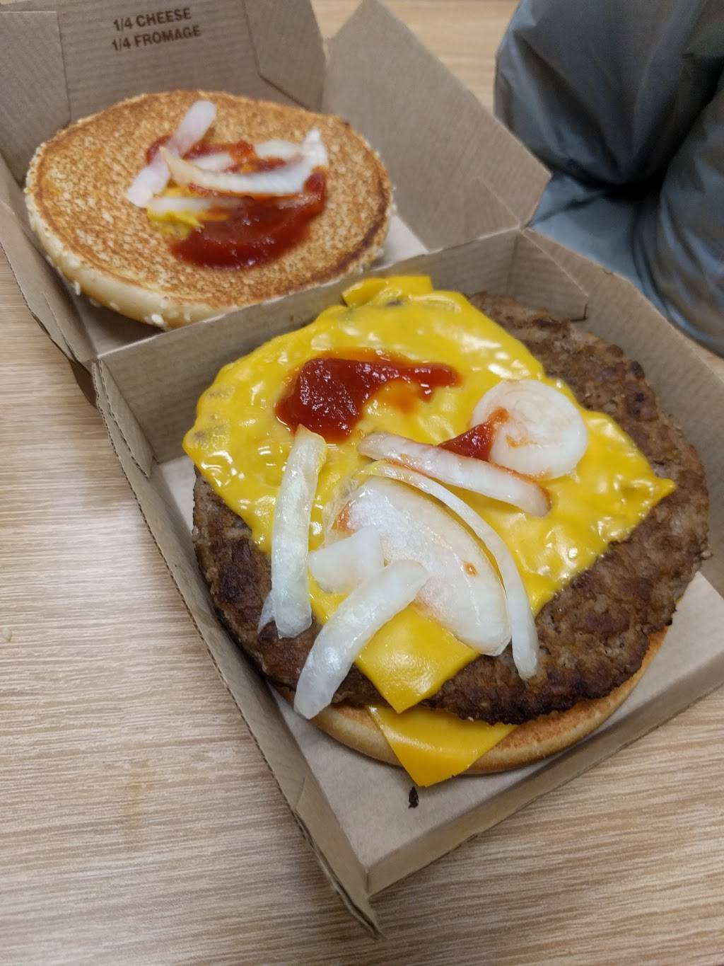 McDonalds | cafe | 3155 Argentia Rd, Mississauga, ON L5N 8E1, Canada | 9058243728 OR +1 905-824-3728