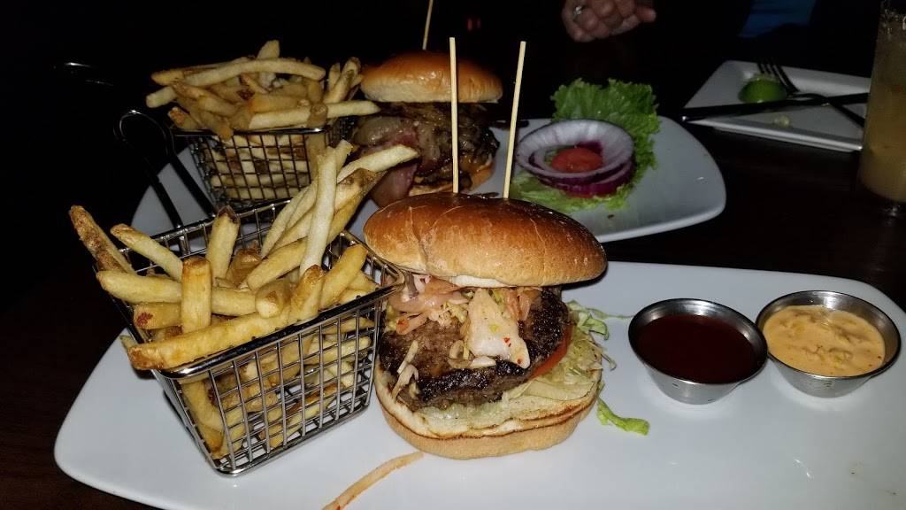 Live! Arena | restaurant | 1650 E Randol Mill Rd STE 160, Arlington, TX 76011, USA | 8177691550 OR +1 817-769-1550