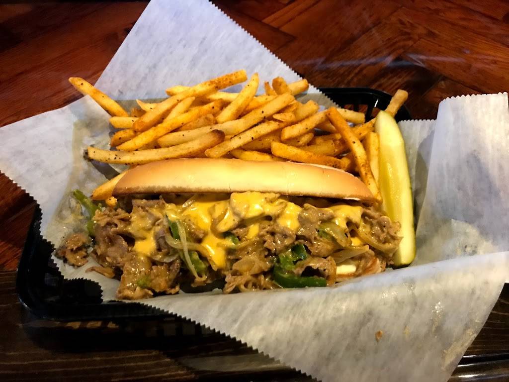 Tuckers Kitchen & Bar | restaurant | 56849 Grand River Ave, New Hudson, MI 48165, USA | 2486173109 OR +1 248-617-3109