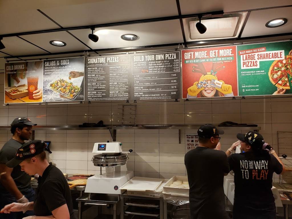 Blaze Pizza | restaurant | 187-12 Horace Harding Expy, Fresh Meadows, NY 11365, USA | 7183134488 OR +1 718-313-4488