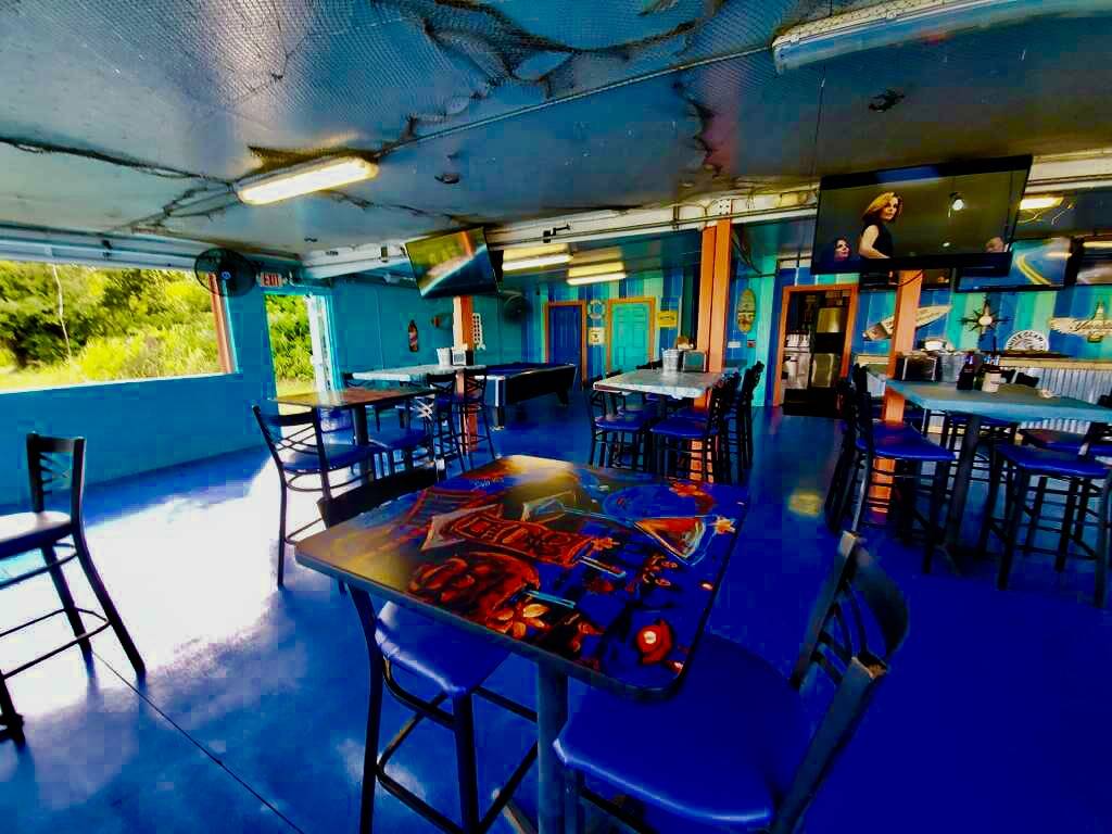 Latitude 78 Bar & Grille | restaurant | 35 NE Pine Island Rd, Cape Coral, FL 33909, USA | 2394581388 OR +1 239-458-1388