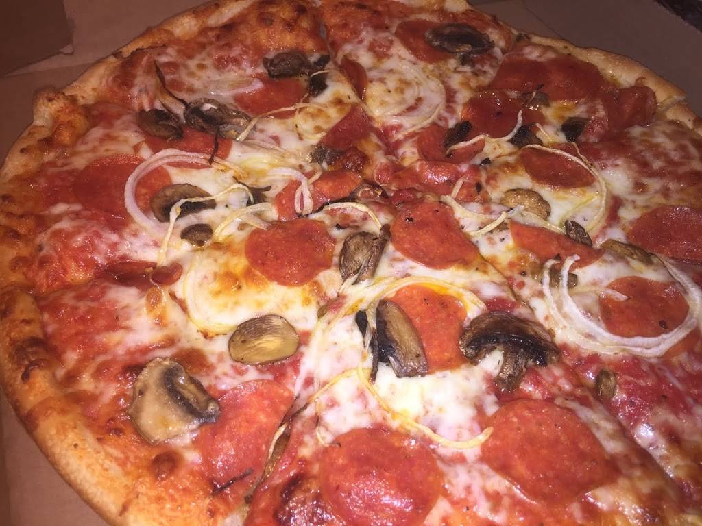 Chesapeake Pizza | restaurant | 424 S Battlefield Blvd, Chesapeake, VA 23322, USA | 7574824444 OR +1 757-482-4444