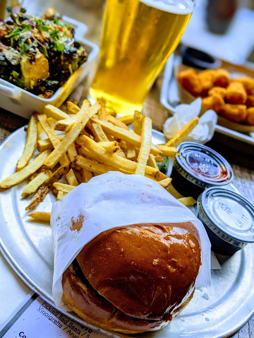 Green Cheek Beer Company | restaurant | 2957 Randolph Ave unit B, Costa Mesa, CA 92626, USA | 7147604995 OR +1 714-760-4995