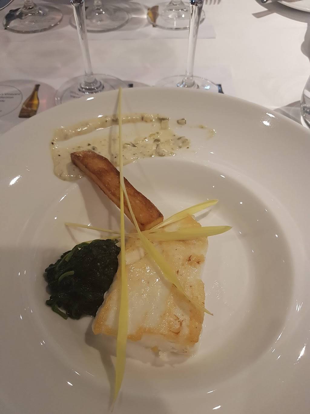 Sash | restaurant | 1133 Yonge St, Toronto, ON M4T 2Y7, Canada | 4169217274 OR +1 416-921-7274