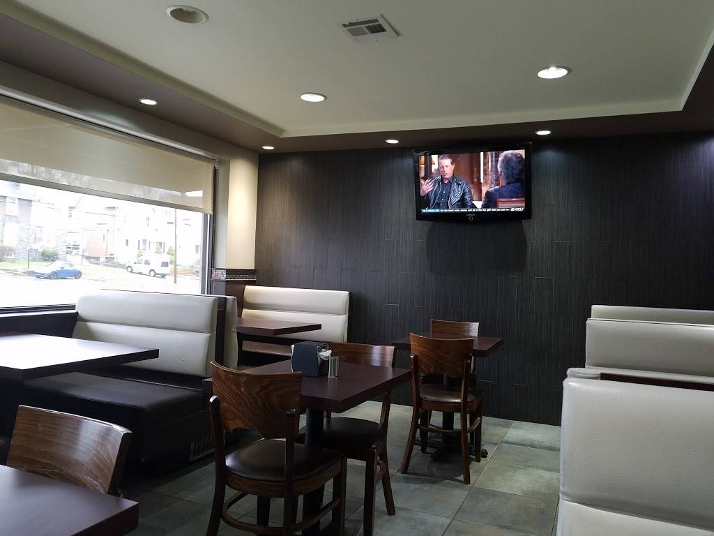 Berwyn Pizza | restaurant | 1026 Lancaster Ave, Berwyn, PA 19312, USA | 6106476339 OR +1 610-647-6339