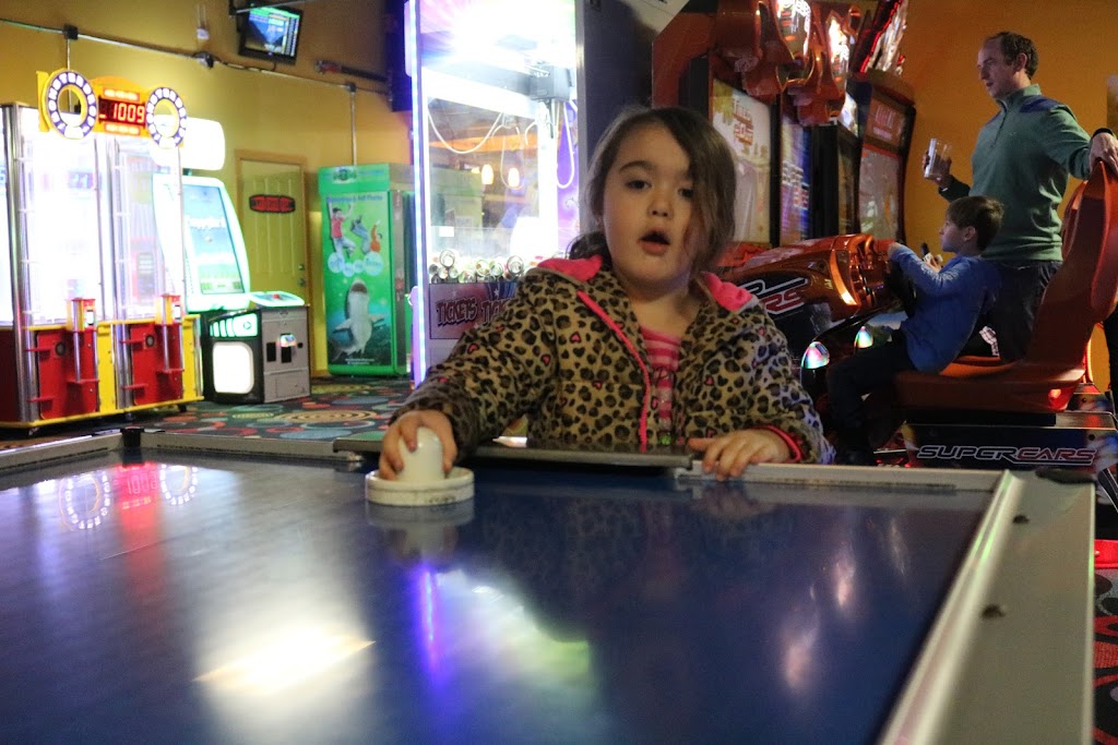 Twin City Family Fun Center | restaurant | 708 US-302, Barre, VT 05641, USA | 8024766181 OR +1 802-476-6181