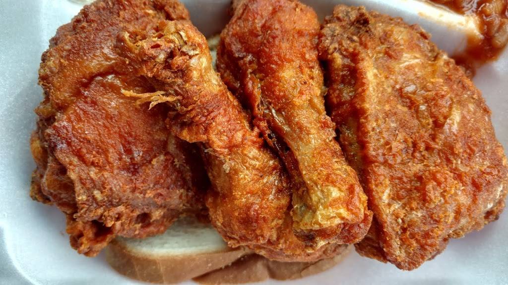Guss World Famous Fried Chicken | restaurant | 3101 Sutherland Ave, Knoxville, TN 37919, USA | 8652005468 OR +1 865-200-5468