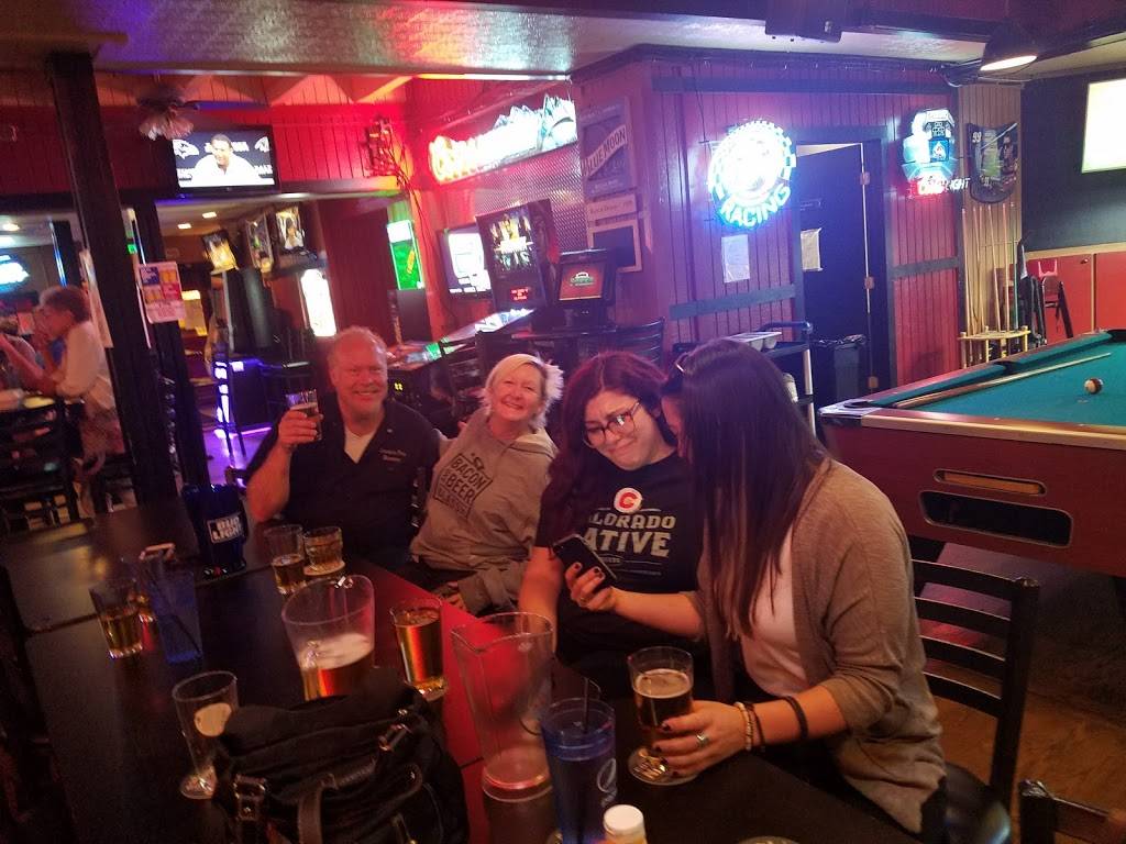 Misfits Sports Bar And Grill | restaurant | 11475 W Colfax Ave, Lakewood, CO 80215, USA | 3032333000 OR +1 303-233-3000