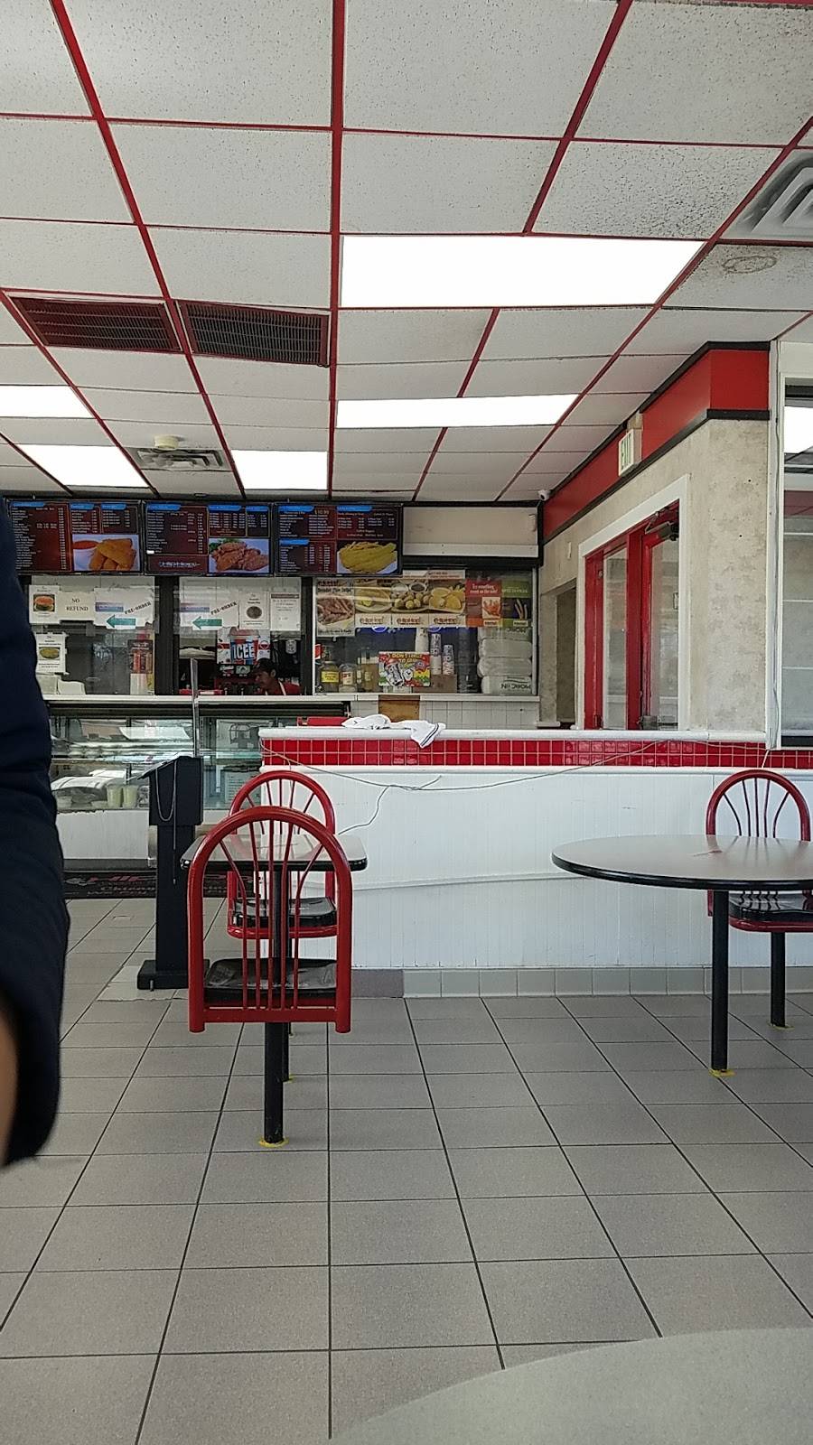 Hip Hop Fish & Chicken | restaurant | 3300 Reisterstown Rd, Baltimore, MD 21215, USA | 4104662727 OR +1 410-466-2727