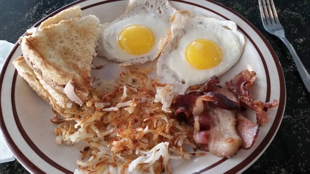 Toms Main Street USA | restaurant | N132W19179 Rockfield Rd, Richfield, WI 53076, USA | 2623056566 OR +1 262-305-6566