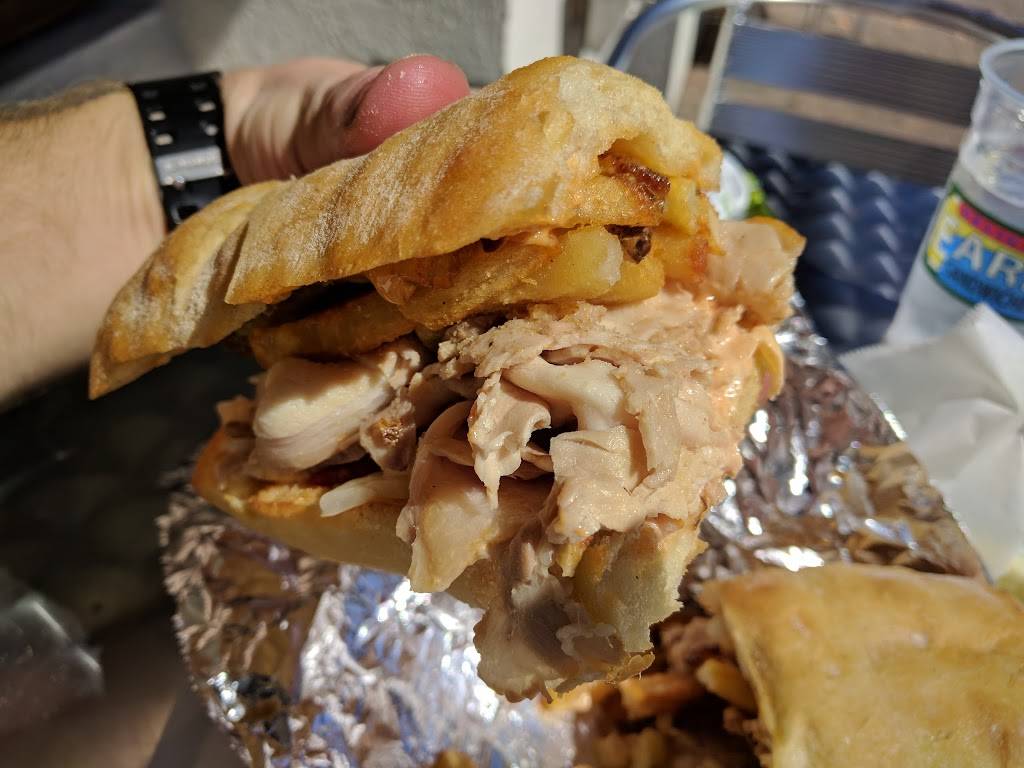 Earls Sandwiches (Clarendon) | restaurant | 2605 Wilson Blvd, Arlington, VA 22201, USA | 7032480150 OR +1 703-248-0150