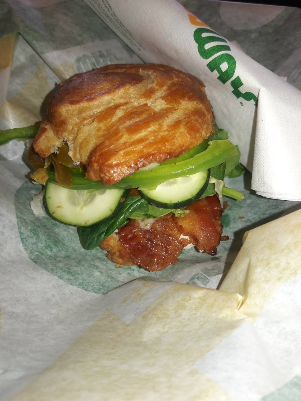 Subway Restaurants | restaurant | Westbluff Plaza, 6994 El Camino Real Suite 100, Carlsbad, CA 92009, USA | 7605790016 OR +1 760-579-0016