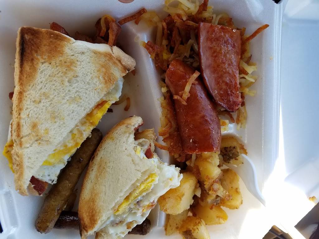 Chantilly’s Restaurant & Pub | restaurant | 1112 Hooksett Rd, Hooksett, NH 03106, USA | 6036250012 OR +1 603-625-0012