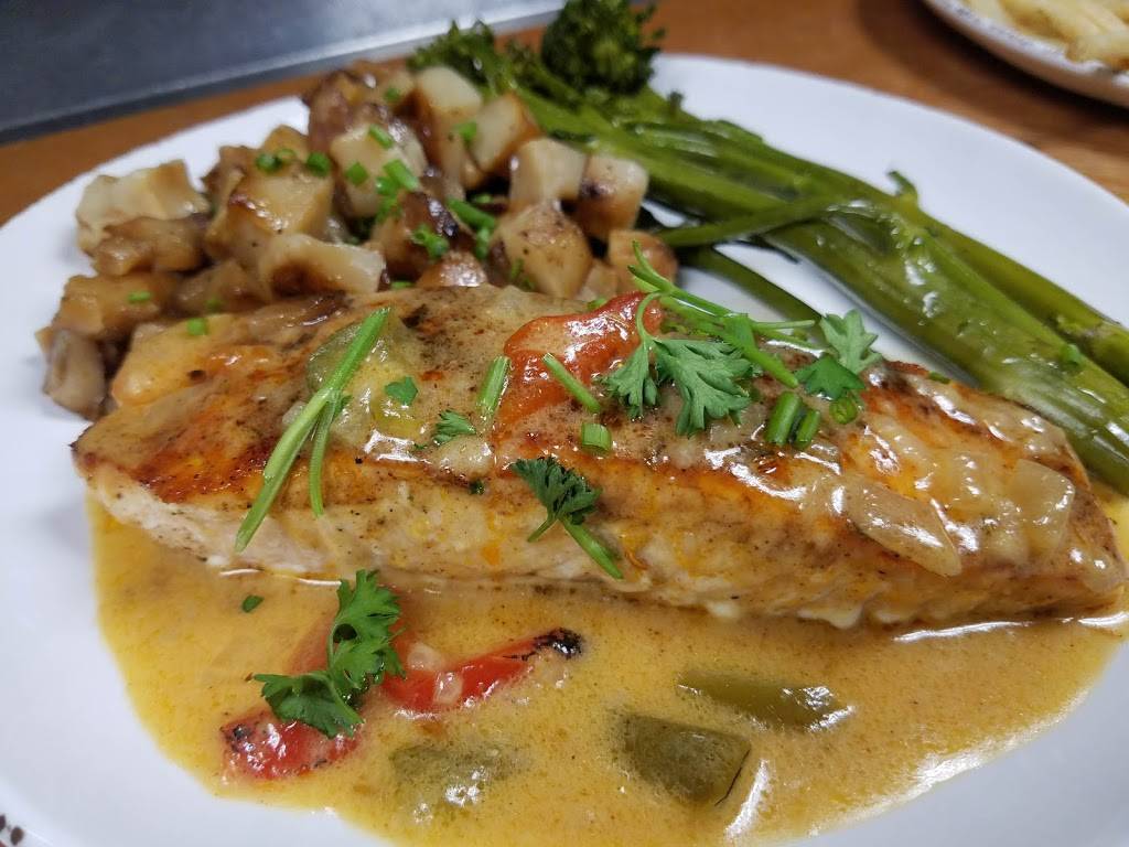 Clearwater Oyster Company | restaurant | 655 S Gulfview Blvd, Clearwater Beach, FL 33767, USA | 7274511134 OR +1 727-451-1134