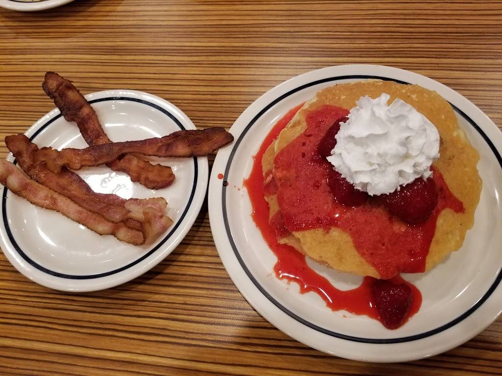 IHOP | restaurant | 3070 Highland Pointe Dr, Owensboro, KY 42303, USA | 2702401444 OR +1 270-240-1444