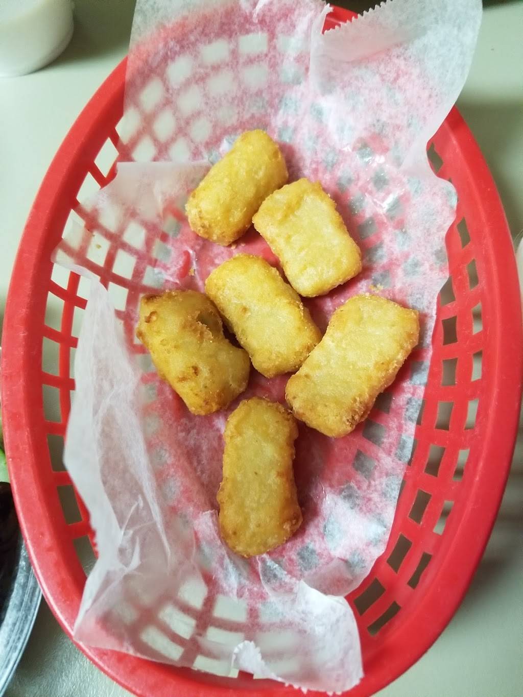 Centerville Fish & Steak | restaurant | 8788 MS-363, Mantachie, MS 38855, USA | 6622827515 OR +1 662-282-7515