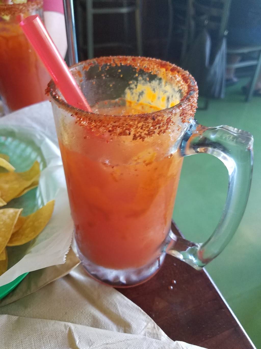 Flakos Takos Taqueria | restaurant | 123 W Elm St, Lodi, CA 95240, USA | 2096258515 OR +1 209-625-8515