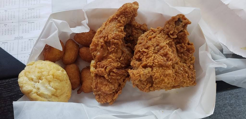 Krispy Krunchy Chicken | restaurant | 1025 Eden Way N, Chesapeake, VA 23320, USA | 7574102041 OR +1 757-410-2041