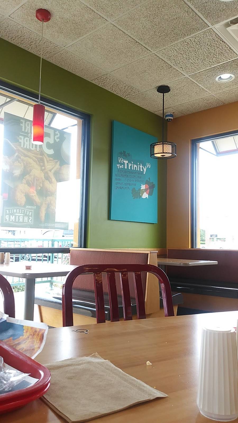 Popeyes Louisiana Kitchen | restaurant | 3131 N Rock Rd, Wichita, KS 67226, USA | 3164252394 OR +1 316-425-2394