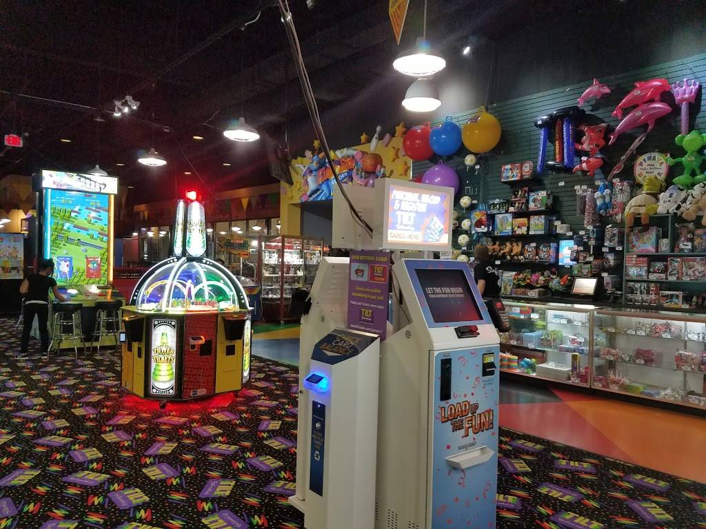 Tilt Studio Gurnee | restaurant | 6152 Grand Ave, Gurnee, IL 60031, USA | 8478561064 OR +1 847-856-1064