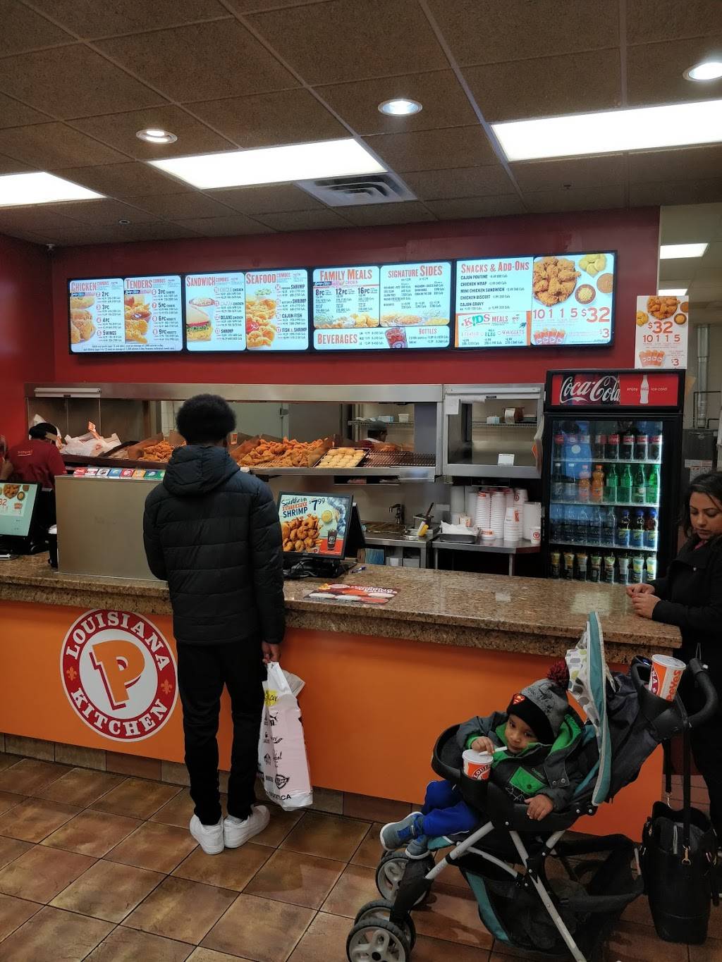 Popeyes Louisiana Kitchen | restaurant | 2200-2202 Jane St, North York, ON M3M 1A4, Canada | 4166148883 OR +1 416-614-8883
