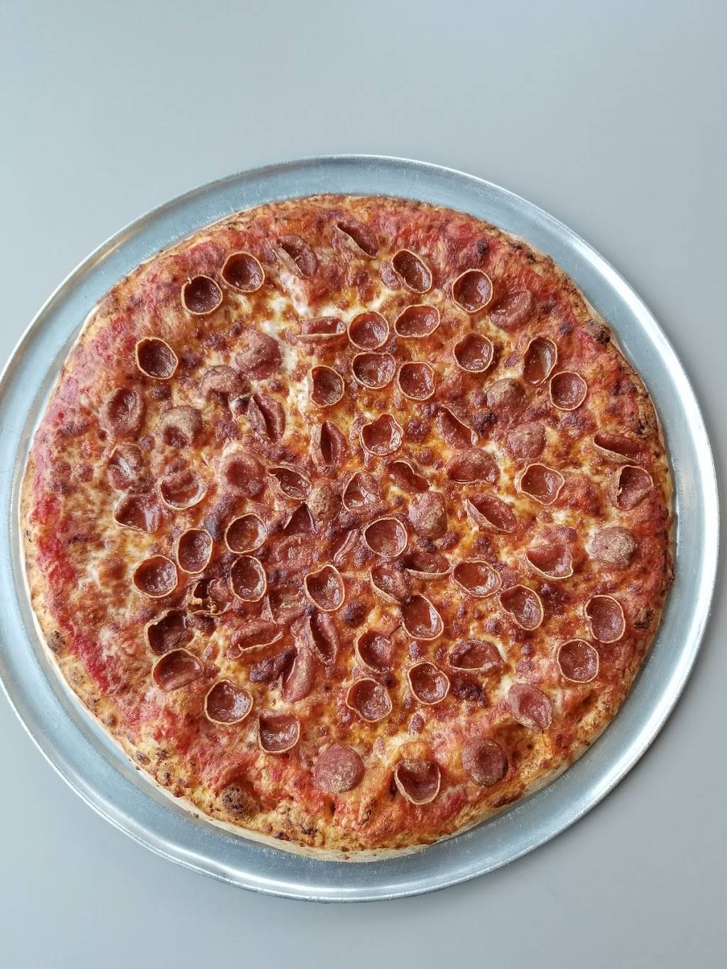 Caraglios Pizza of East Greece | restaurant | 2882 Dewey Ave, Rochester, NY 14616, USA | 5856638390 OR +1 585-663-8390